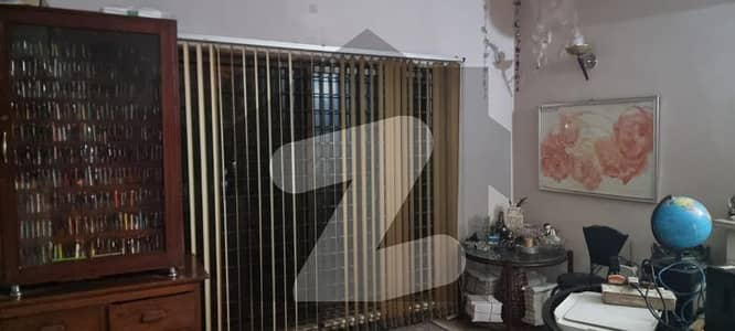 10 Marla House for sale in DHA Phase 1 K Block main ki back House prime location