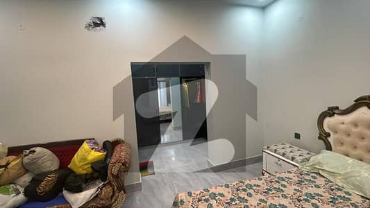 سعید کالونی فیصل آباد میں 14 مرلہ مکان 6.5 کروڑ میں برائے فروخت۔