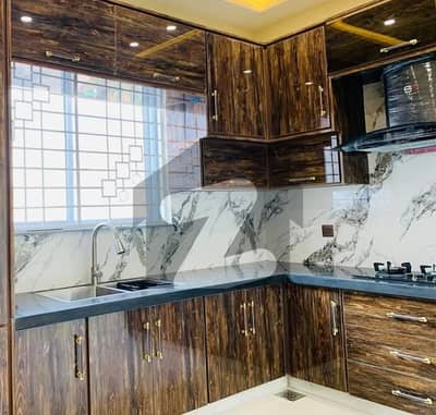 بی ۔ 17 اسلام آباد میں 5 کمروں کا 8 مرلہ مکان 1.1 لاکھ میں کرایہ پر دستیاب ہے۔ بی ۔ 17 اسلام آباد میں 5 کمروں کا 8 مرلہ مکان 1.1 لاکھ میں کرایہ پر دستیاب ہے۔