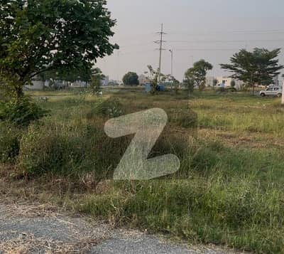 1 kanal plot for sale in DHA LAHORE phase 7 block R near to raya and golf course