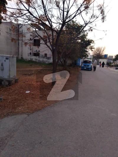 میڈیا ٹاؤن ۔ بلاک سی میڈیا ٹاؤن,راولپنڈی میں 10 مرلہ رہائشی پلاٹ 3.7 کروڑ میں برائے فروخت۔