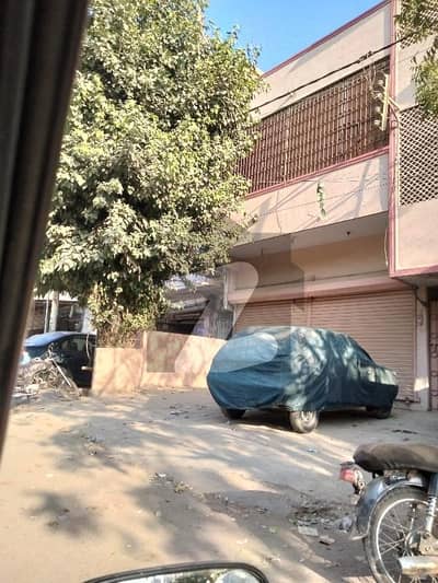 بفر زون - سیکٹر 15-A / 4 بفر زون,نارتھ کراچی,کراچی میں 4 کمروں کا 5 مرلہ مکان 3.5 کروڑ میں برائے فروخت۔