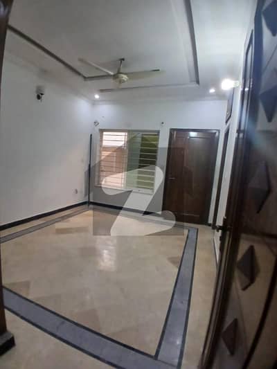 جی ۔ 13/1 جی ۔ 13,اسلام آباد میں 3 کمروں کا 10 مرلہ زیریں پورشن 1.0 لاکھ میں کرایہ پر دستیاب ہے۔