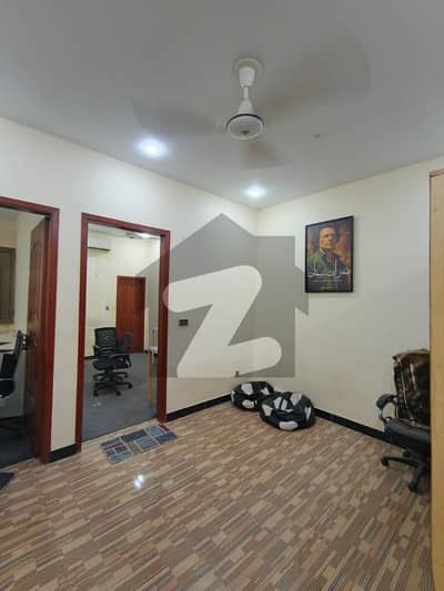 Portion 3 bed dd 2 nd floor with roof