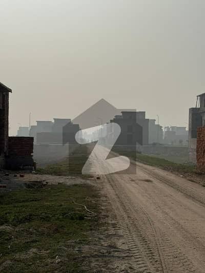 5 Marla Commercial Plot For Sale In Park View City Lahore