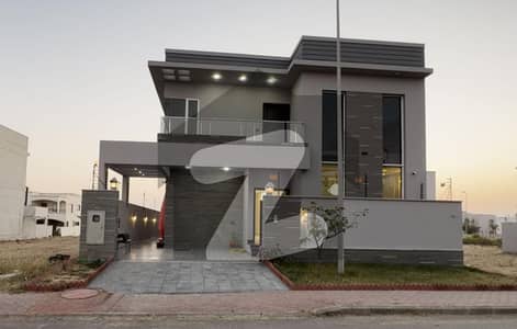 بحریہ ٹاؤن کراچی کراچی میں 4 کمروں کا 10 مرلہ مکان 2.1 کروڑ میں برائے فروخت۔