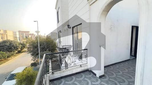 Aesthetic Prime Location Upper Portion Of 10 Marla For sale Is Available