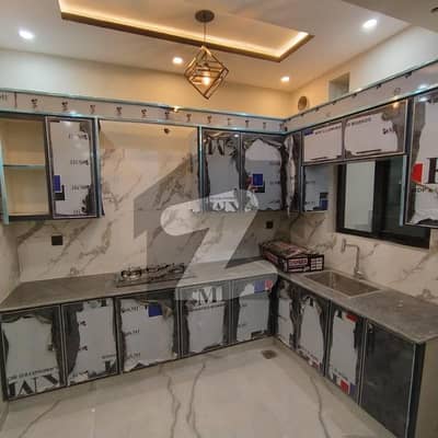 10 MARLA FIRST FLOOR HOT LOCATION