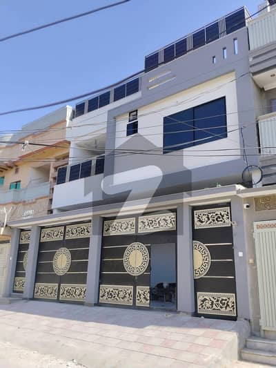 حیات آباد فیز 6 - ایف8 حیات آباد فیز 6,حیات آباد,پشاور میں 8 کمروں کا 7 مرلہ مکان 2.0 لاکھ میں کرایہ پر دستیاب ہے۔