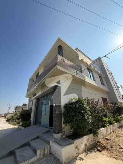 حیدرآباد بائی پاس حیدر آباد میں 8 مرلہ مکان 3.4 کروڑ میں برائے فروخت۔