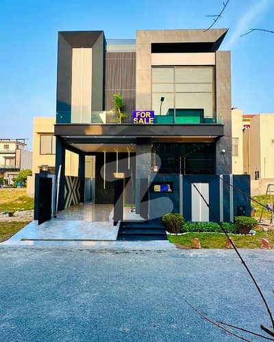 5 Marla Modern Design Top Notched Luxurious House