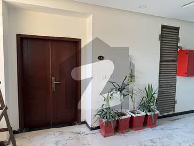 عسکری ہائیٹس 4 ڈی ایچ اے فیز 5 - سیکٹر ایچ,ڈی ایچ اے ڈیفینس فیز 5,ڈی ایچ اے ڈیفینس,اسلام آباد میں 3 کمروں کا 11 مرلہ فلیٹ 75.0 ہزار میں کرایہ پر دستیاب ہے۔