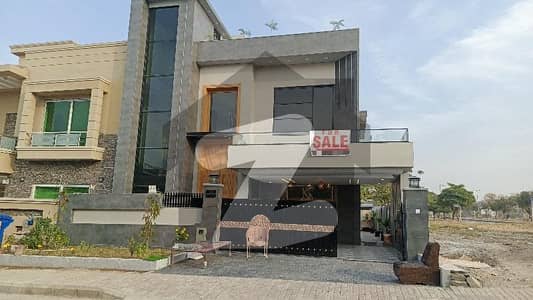 10 Marla Beautiful House For Sale