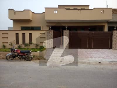 سوان گارڈن ۔ بلاک ایچ سوان گارڈن,اسلام آباد میں 4 کمروں کا 10 مرلہ مکان 3.5 کروڑ میں برائے فروخت۔