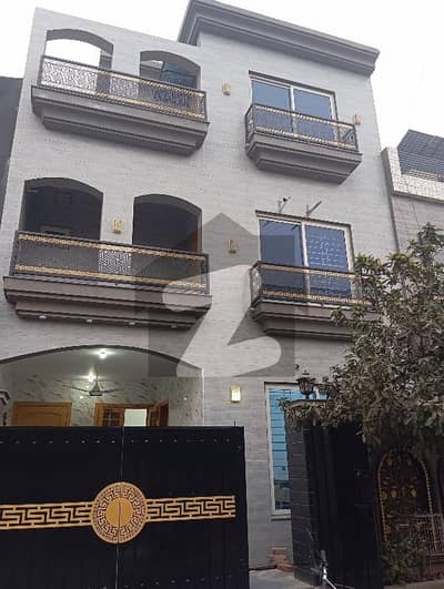 پارک ویو سٹی لاہور میں 4 کمروں کا 5 مرلہ مکان 86.0 ہزار میں کرایہ پر دستیاب ہے۔