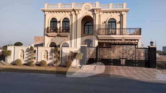 BRAND NEW 01 KANAL SPANISH BUNGALOW WITH SOLAR SYSTEM AVAILABLE FOR RENT