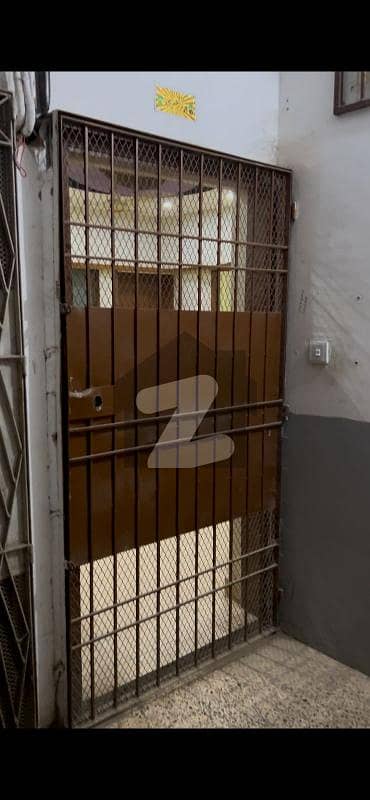 گلشنِ اقبال - بلاک 13 سی گلشنِ اقبال,گلشنِ اقبال ٹاؤن,کراچی میں 3 کمروں کا 7 مرلہ دفتر 55.0 ہزار میں کرایہ پر دستیاب ہے۔