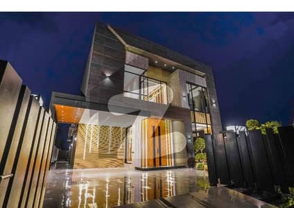 ڈی ایچ اے فیز 7 ڈیفنس (ڈی ایچ اے),لاہور میں 5 کمروں کا 1 کنال مکان 5.99 کروڑ میں برائے فروخت۔