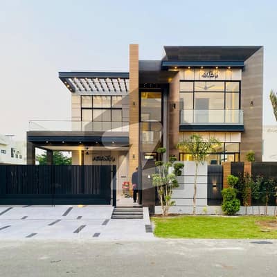 ڈی ایچ اے فیز 6 - بلاک ڈی فیز 6,ڈیفنس (ڈی ایچ اے),لاہور میں 5 کمروں کا 1 کنال مکان 8.7 کروڑ میں برائے فروخت۔