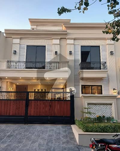 30x60 Beautifull House For Sale In G-13 at best location