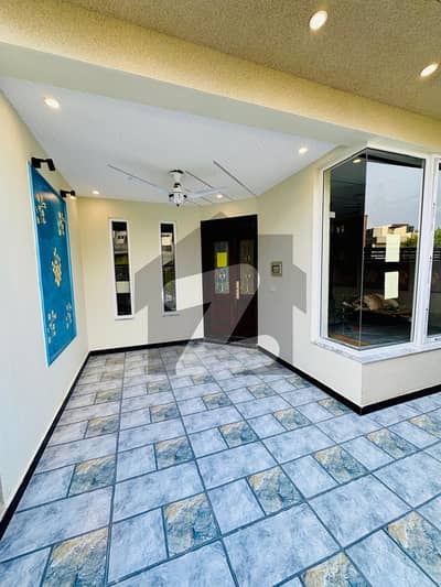 BEAUTIFUL 4 MARLA LUXURY HOUSE FOR RENT