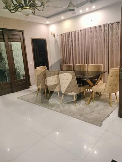 10 MARLA LIKE BRAND NEW LUXURY FULLY FURNISHED UPPER PORTION FOR RENT IN GULBHAR BLOCK BAHRIA TOWN LAHORE
