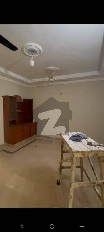 05 Marla Upper Portion All Original Picture Attached Portion Near Emporium Mall For Rent In Johar Town