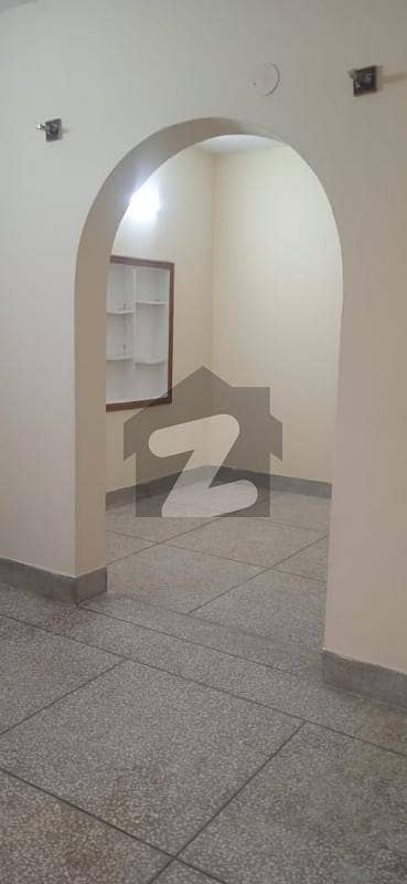 حیات آباد فیز 6 - ایف8 حیات آباد فیز 6,حیات آباد,پشاور میں 5 کمروں کا 7 مرلہ مکان 90.0 ہزار میں کرایہ پر دستیاب ہے۔