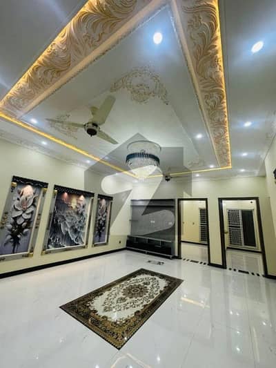 ملٹری اکاؤنٹس ہاؤسنگ سوسائٹی لاہور میں 5 کمروں کا 8 مرلہ مکان 3.2 کروڑ میں برائے فروخت۔