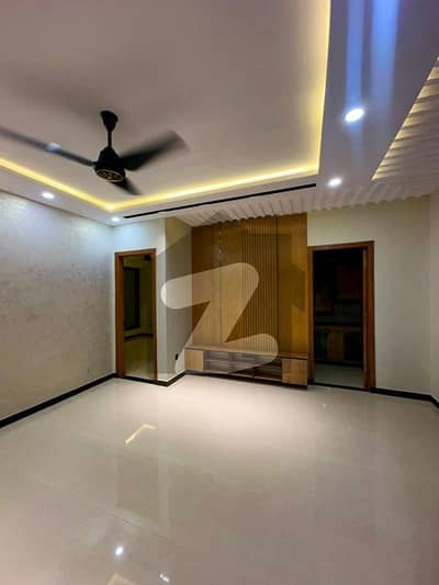 7 Marla Upper Portion available