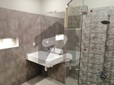 1000 most spacious extra ordinary upper portion for rent at most prime location in reasonable demand