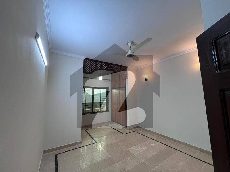 4 MARLA HOUSE FOR SALE IN G13 4 MARLA HOUSE FOR SALE IN G13