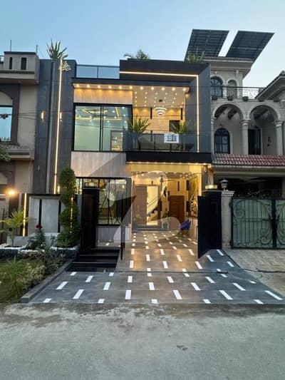 پارک ویو سٹی لاہور میں 4 کمروں کا 5 مرلہ مکان 2.55 کروڑ میں برائے فروخت۔