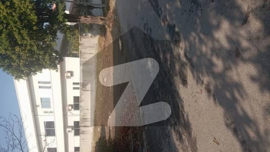 VERY GOOD LOCATION ONE KANAL LEVEL PLOT AVAIL FOR SALE