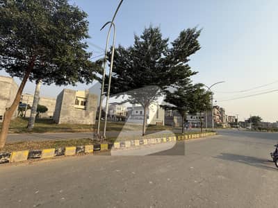 10 Marla Plot For Sale In Bismillah Housing Scheme Phase 1