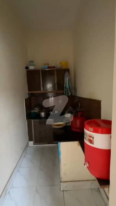 سبزہ زار سکیم لاہور میں 2 کمروں کا 4 مرلہ فلیٹ 33.0 ہزار میں کرایہ پر دستیاب ہے۔