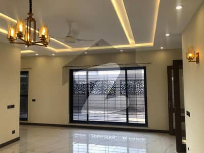 Idol resisdence near phase6for two families house