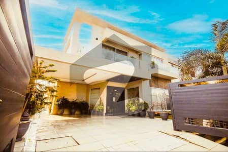 1 KANAL BEAUTIFUL HOUSE AVAILABLE FOR SALE IN DHA PHASE 5