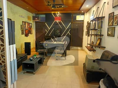 ڈی ایچ اے فیز 4 ڈیفنس (ڈی ایچ اے),لاہور میں 2 مرلہ Studio دفتر 32.0 ہزار میں کرایہ پر دستیاب ہے۔