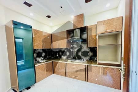 10 Marla Upper Portion Available For Rent In Topcity