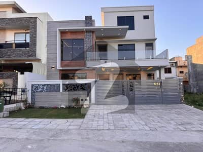 ایف ۔ 6 اسلام آباد میں 1 کنال مکان 35.0 لاکھ میں کرایہ پر دستیاب ہے۔