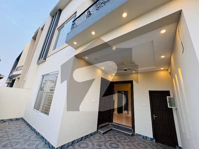 Stunning 5 Marla Architecture House Available For Sale