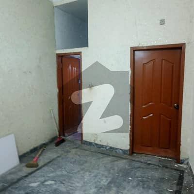 رینج روڈ راولپنڈی میں 2 کمروں کا 3 مرلہ زیریں پورشن 31.0 ہزار میں کرایہ پر دستیاب ہے۔