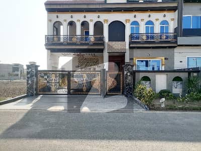 A Palatial Residence For Prime Location sale In Citi Housing Phase 2 Samundri Road Faisalabad