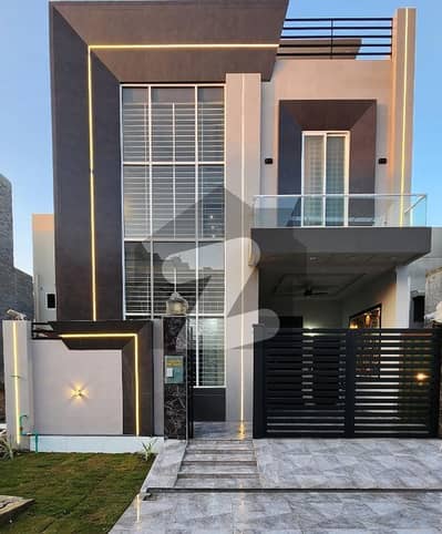 سٹی ہاؤسنگ سوسائٹی گوجرانوالہ میں 4 کمروں کا 5 مرلہ مکان 2.1 کروڑ میں برائے فروخت۔