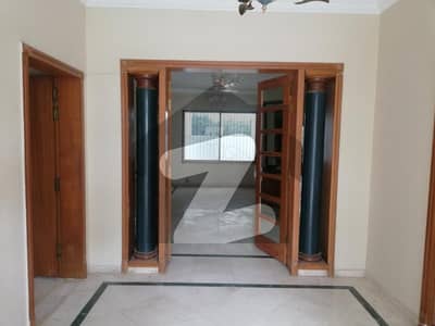 HOUSE FOR RENT IN F-7