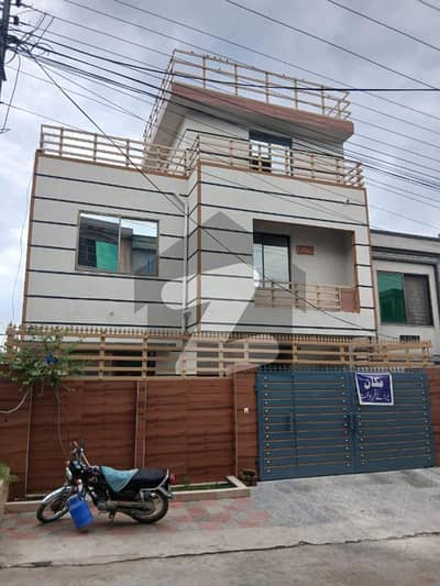 ائیرپورٹ ہاؤسنگ سوسائٹی - سیکٹر 4 ائیرپورٹ ہاؤسنگ سوسائٹی,راولپنڈی میں 5 کمروں کا 8 مرلہ مکان 2.3 کروڑ میں برائے فروخت۔