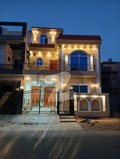 خیابانِ امین ۔ بلاک ایل خیابانِ امین,لاہور میں 3 کمروں کا 5 مرلہ مکان 1.8 کروڑ میں برائے فروخت۔