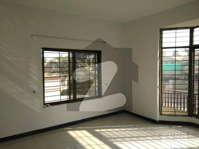 UPPER PORTION FOR RENT IN F-7