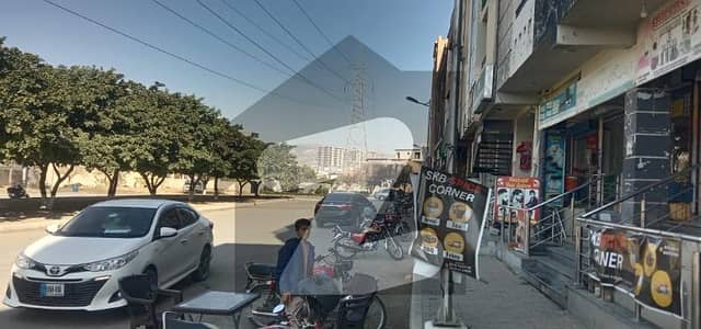 ایم پی سی ایچ ایس - بلاک بی ایم پی سی ایچ ایس ۔ ملٹی گارڈنز,بی ۔ 17,اسلام آباد میں 2 مرلہ دکان 1.1 کروڑ میں برائے فروخت۔